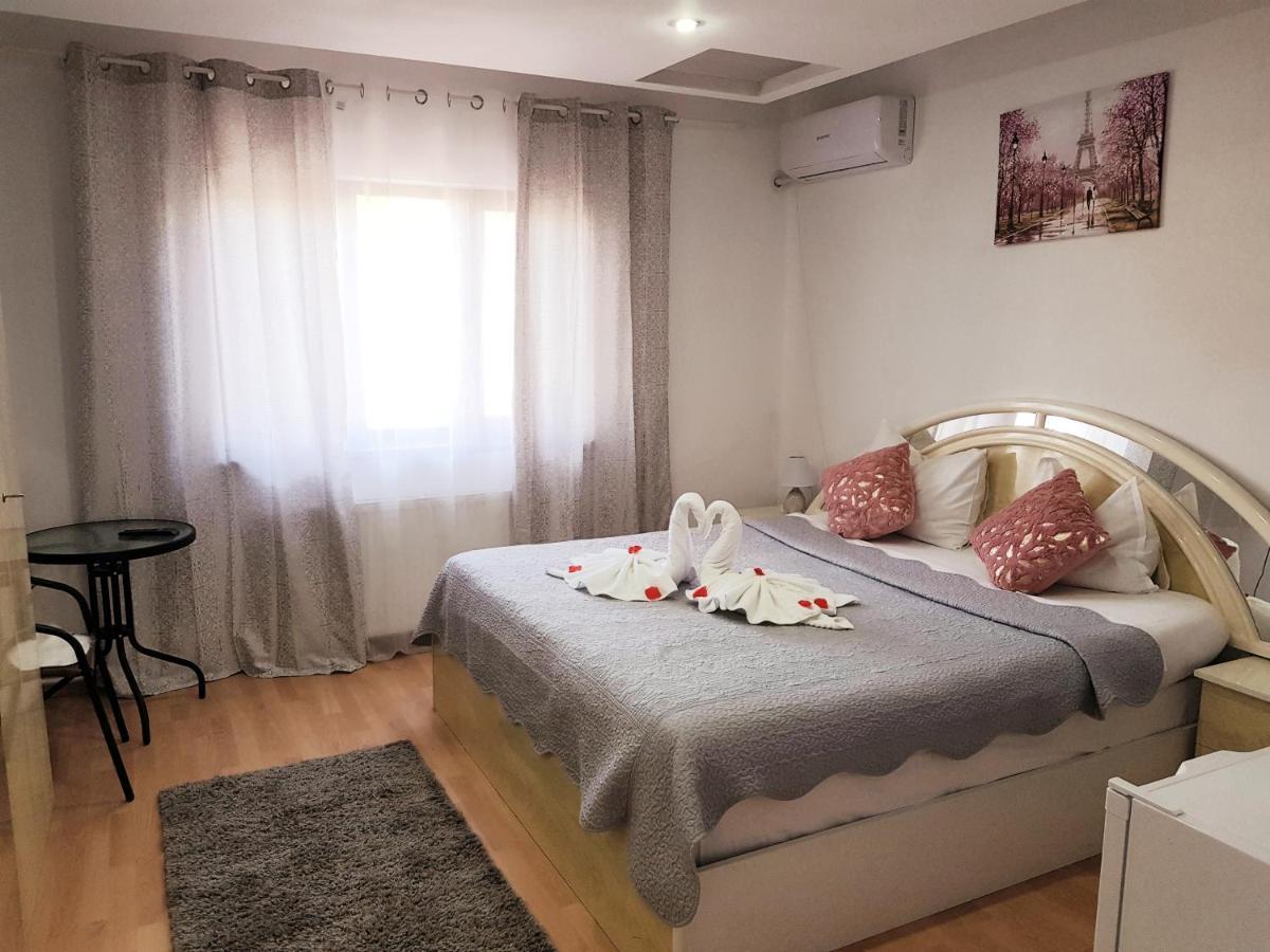 Pensiunea Red Rose Apartments Timisoara Exterior photo